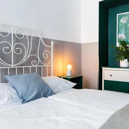 Friendhouse Apartments Starovislna Cracovia Esterno foto