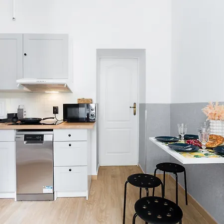 Friendhouse Apartments Starovislna Cracovia Esterno foto