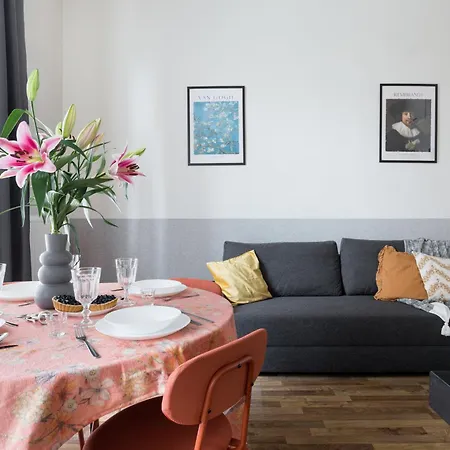 Friendhouse Apartments Starovislna Cracovia Esterno foto